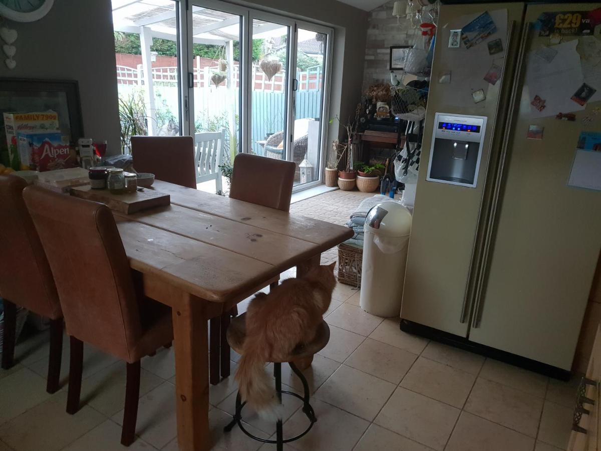 Le Studio Attic , Fridge Tv Microwave, Chester Esterno foto